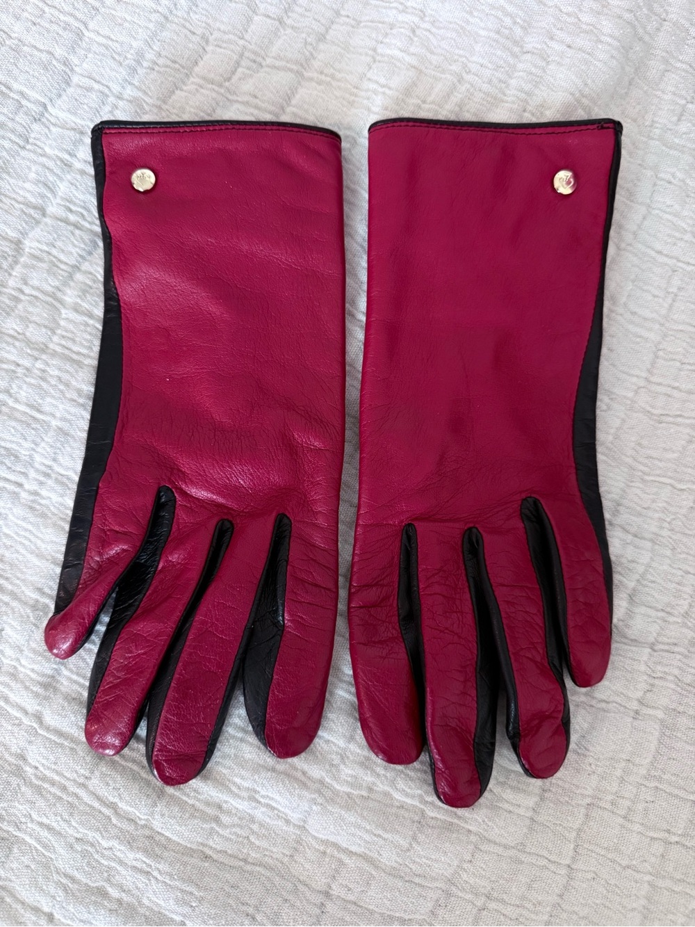 Kate Spade Women's Two-Tone Leather Gloves - Red and Black